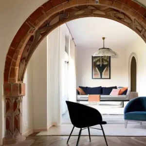 Мягкие формы арок в интерьере: как использовать без ощущения старого ремонта