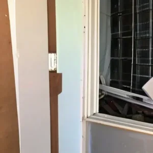 Как подготовить стены под комбинированную отделку