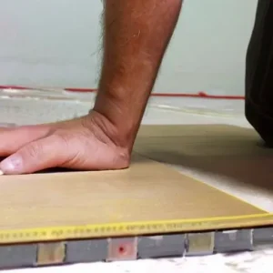 Как проверить, готово ли основание под финишное напольное покрытие