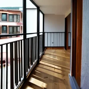 Что учитывать при ремонте комнаты с выходом на балкон